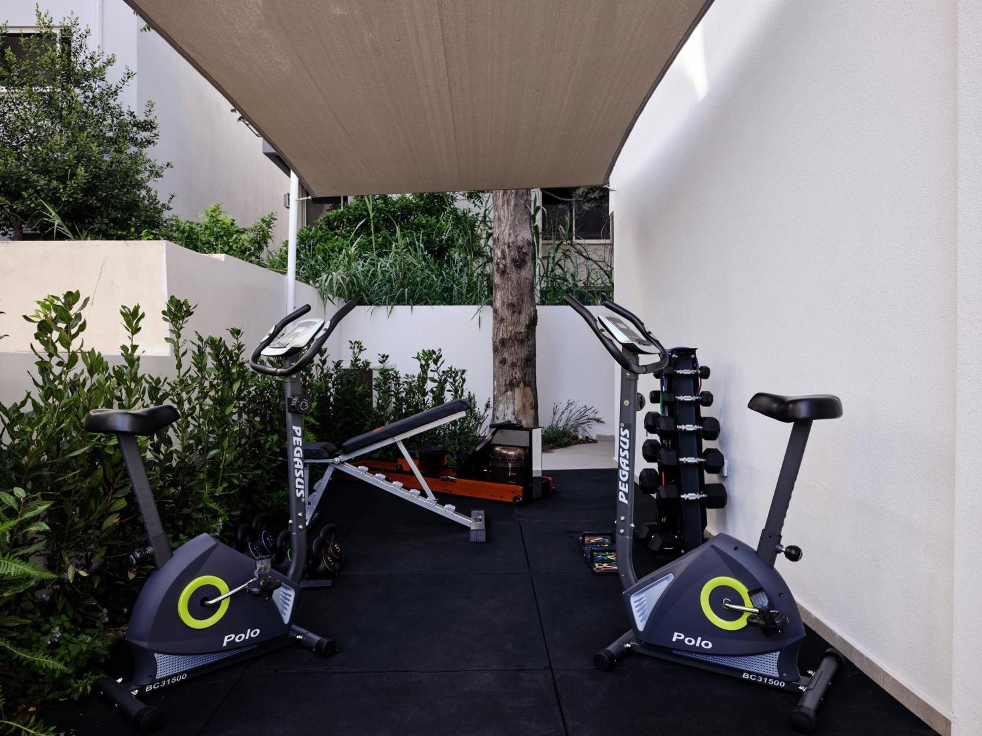 Bond Smart Living Suites Aten Exteriör bild