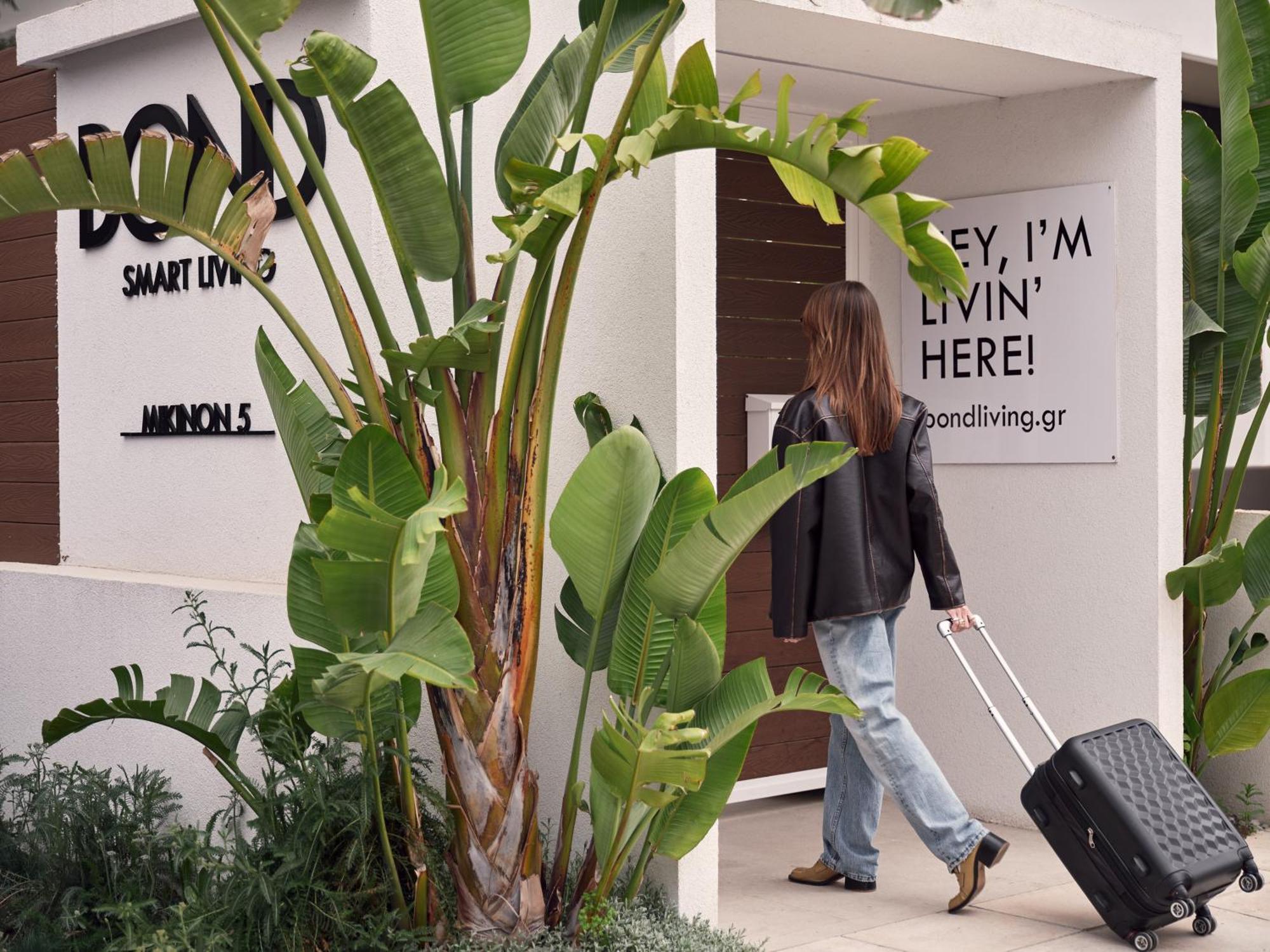 Bond Smart Living Suites Aten Exteriör bild